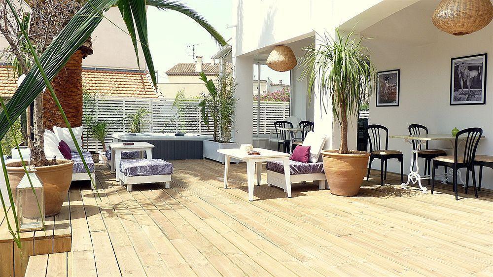 Hotel Sable Et Soleil - Port, Et Jacuzzi Prive Frejus